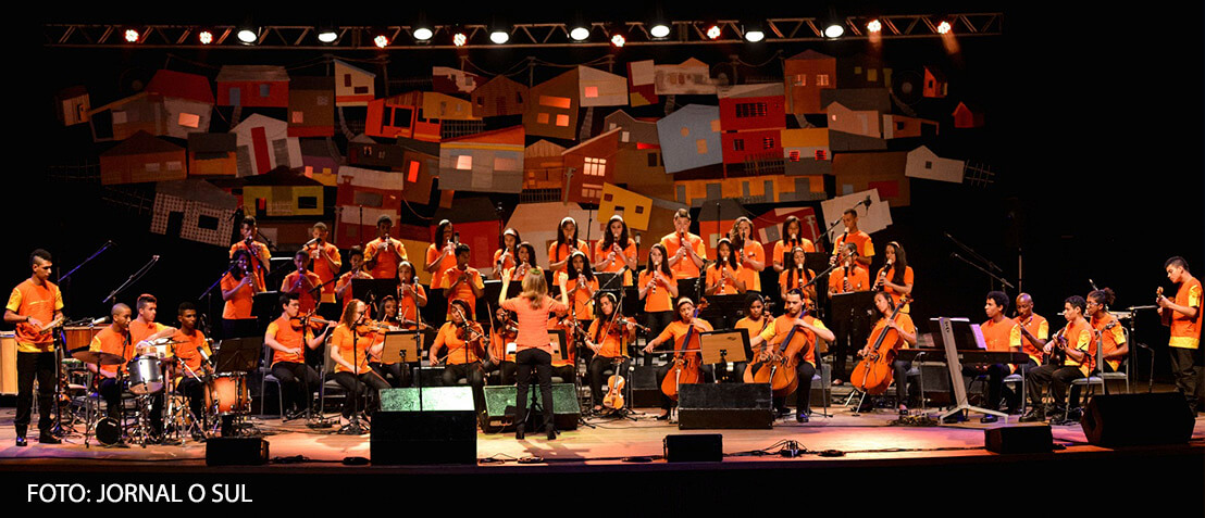 Orquestra Villa-Lobos apresenta espetáculo no Araújo Vianna